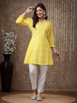Nayam by lakshita - Embroidered Smocked Sleeve Kurti