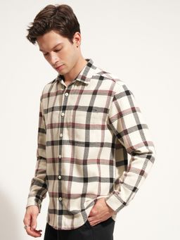 HIGHLANDER - Men Checked Spread Collar Casual Off White Shirt