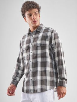 HIGHLANDER - Men Oversized Fit Checked Spread Collar Cotton Charcoal Shirt
