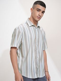HIGHLANDER - Men Popcorn Textured Printed Striped Off White Shirt