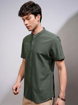 HIGHLANDER - Men Mandarin Neck Cotton Green Casual Shirt