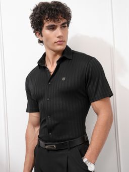 HIGHLANDER - Men Knitted Slim Fit Clean Finish Black Shirt