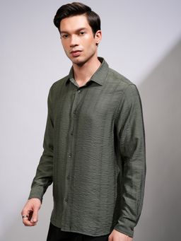 HIGHLANDER - Men Spread Collar Textured Green Shirt