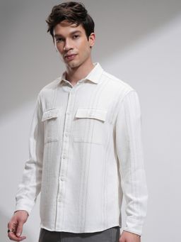 HIGHLANDER - Men Relaxed Fit Vertical Striped Casual Off White Shirt