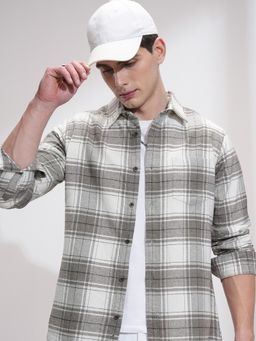 HIGHLANDER - Men Slim Fit Opaque Checked Casual Grey Shirt