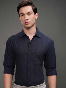 HIGHLANDER - Men Opaque Striped Navy Blue Shirt