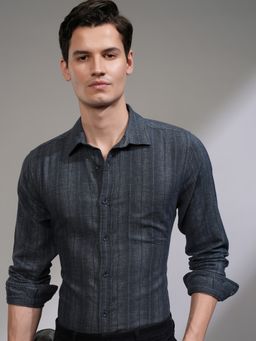 HIGHLANDER - Men Striped Casual Blue Shirt