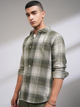 HIGHLANDER - Men Slim Fit Opaque Checked Casual Olive Shirt
