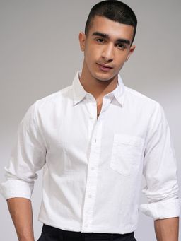 HIGHLANDER - Men Dobby Textured Formal White Shirt