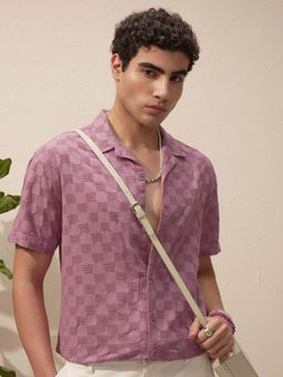 HIGHLANDER - Men Textured Cuban Collar Relaxed Fit Dobby Cotton Mauve Shirt