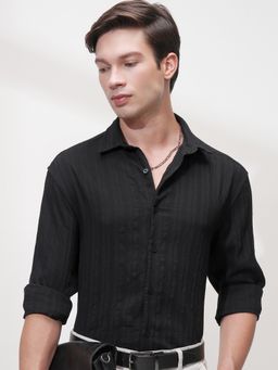 HIGHLANDER - Men Relaxed Fit Striped Casual Black Shirt