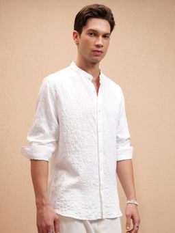 HIGHLANDER - Men Slim Fit Textured Band Collar Casual White Shirt
