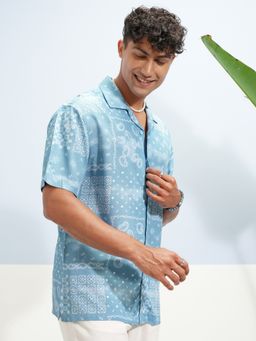 HIGHLANDER - Men Relaxed Fit Paisley Printed Cuban Collar Casual Blue Shirt