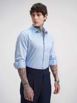 HIGHLANDER - Men Slim Fit Solid Spread Collar Blue Formal Shirt