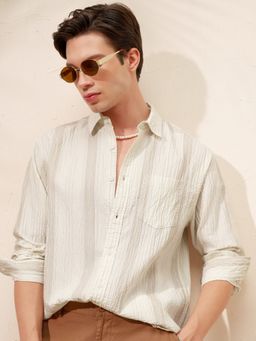 HIGHLANDER - Men's Beige Vertical Striped Spread Collar Casual Shirt