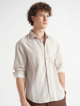 HIGHLANDER - Men's Beige Textured Spread Collar Casual Shirt