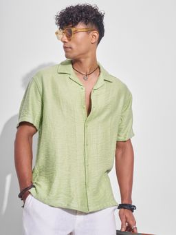 HIGHLANDER - Men's Green Relaxed Fit Textured Cuban Collar Casual Shirt