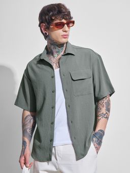HIGHLANDER - Men's Olive Oversized Fit Textured Spread Collar Casual Shirt