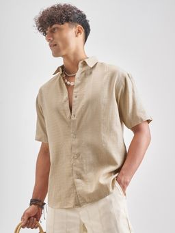 HIGHLANDER - Men's Beige Washed Spread Collar Relaxed Shirt