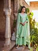 Green color option, Sold out, Currently selected