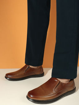 Carlton London - Tan Textured Slip-On Men Leather Loafes