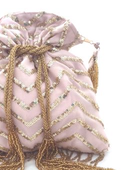 A Clutch Story - Lively zigzag Potli