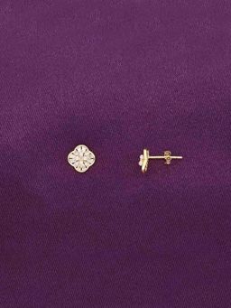 Kai Jewel - Sterling Gold Pearl Floral Stud Earrings