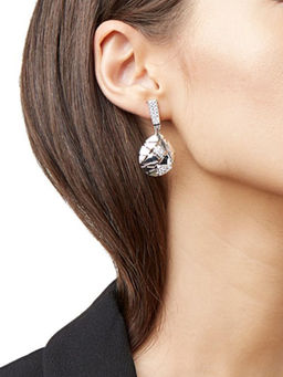 Shaze - Tear Drop Studded Earrings (M)