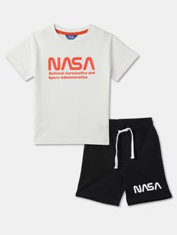 R&B - Boys White Typography Round Neck Half Sleeves T-shirt & Shorts