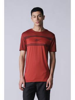 Reebok - Men Red Printed Polyester Blend T-Shirt