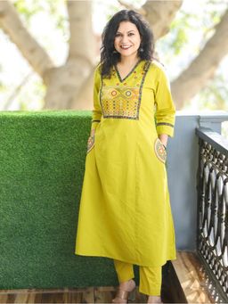 DESI SANDOOK - Women Lime Yellow Thread Embroidered V Neck with Patra Work Kurta