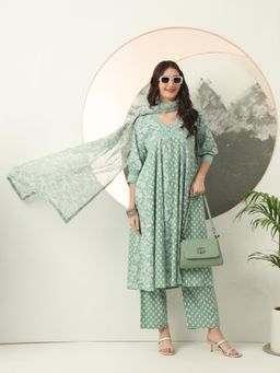 Yufta - Green Floral Motifs Cotton Kurta with Pant & Dupatta (Set of 3)