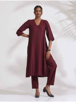 trueBrowns - Maroon Dobby Kurta with Pant (Set of 2)