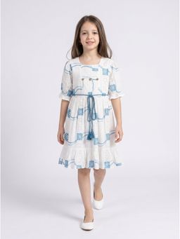 Bella Moda - Blue And White Embroidered Flare Dress With Belt