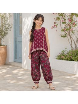 The Magic Wand - Maroon Cotton Floral Printed Kurti And Salwar