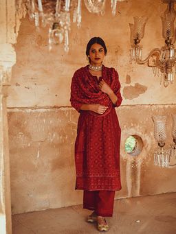 Karaj Jaipur - Women Chanderi Maroon Kurta with Pant and Dupatta