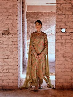 Karaj Jaipur - Women Silk Blend Olive Kurta with Pant and Dupatta
