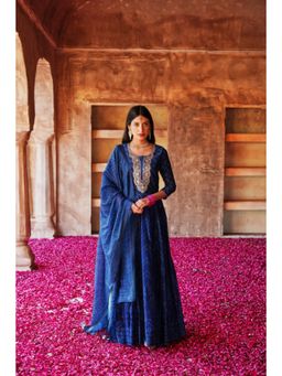 Karaj Jaipur - Women Chanderi Navy Blue Anarkali Kurta with Pant and Belt