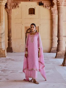 Karaj Jaipur - Women Muslin Pink Kurta with Pant and Dupatta