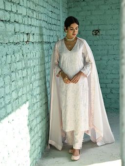Karaj Jaipur - Women Linen Pink Kurta with Pant and Dupatta