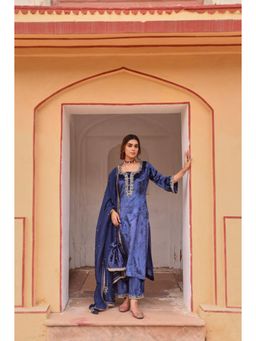 Karaj Jaipur - Women Velvet Blue Kurta with Pant and Dupatta