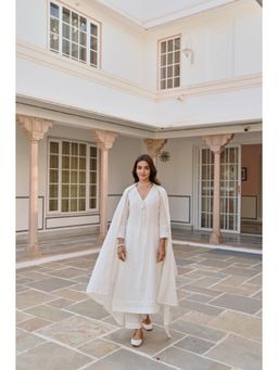 Karaj Jaipur - Women Cotton Cream Kurta with Pant and Dupatta