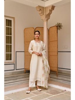 Karaj Jaipur - Women Chanderi Cream Kurta with Pant and Dupatta