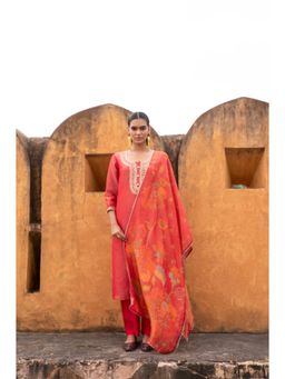 Karaj Jaipur - Women Tissue Red Kurta with Pant and Dupatta