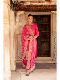 Karaj Jaipur - Women Silk Pink Kurta with Pant and Dupatta