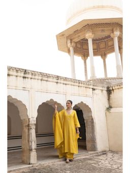 Karaj Jaipur - Women Silk Yellow Kurta with Pant and Dupatta