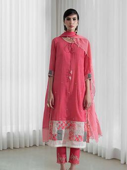 MANDIRA WIRK - Women Chanderi Pink Kurta with Pant and Dupatta