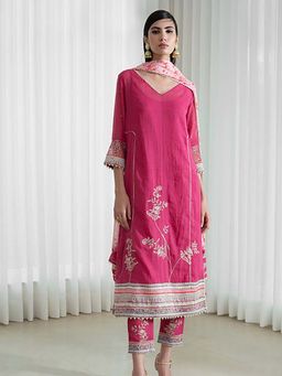 MANDIRA WIRK - Women Chanderi Pink Kurta with Pant and Dupatta