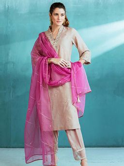 MANDIRA WIRK - Women Chanderi Grey Kurta with Pant and Dupatta