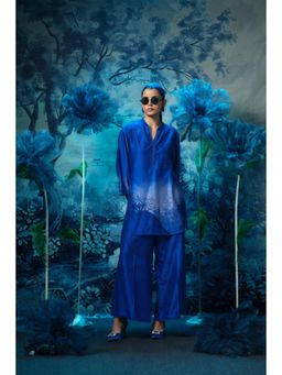 MANDIRA WIRK - Women Chanderi Indigo Tunic with Pant